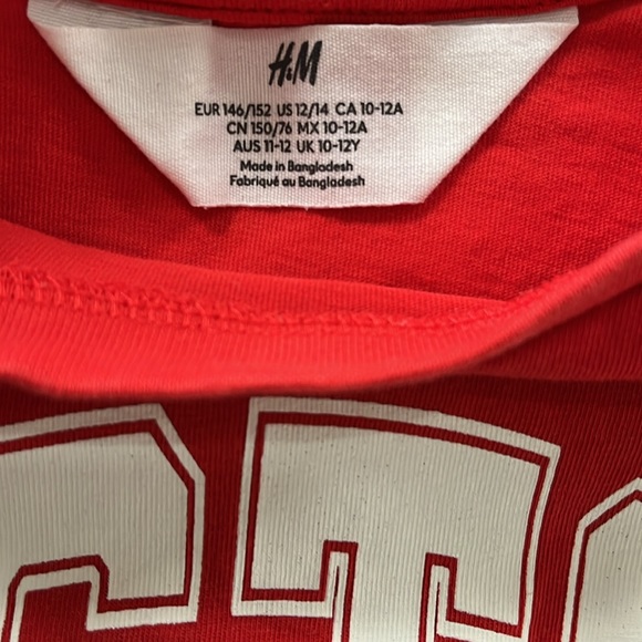 Set of 2 cropped Tees, Size 12/14 - Picture 3 of 5